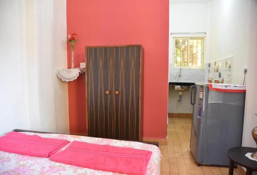 이코노미 룸, Niki Guest House
