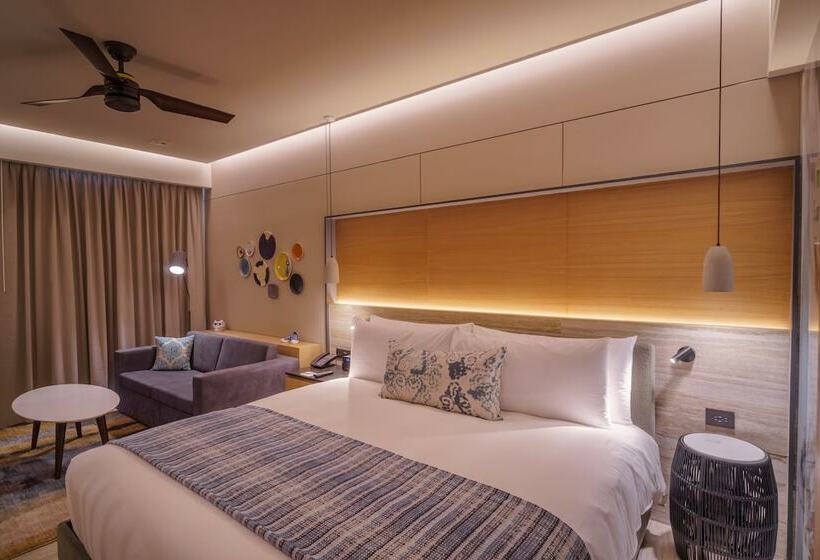 חדר סטנדרט מיטה זוגית נוף לים, Renaissance Cancun Resort & Marina