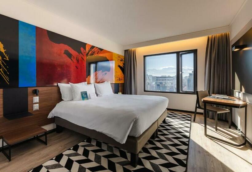 اتاق سوپریور با تخت بزرگ, Novotel Santiago Providencia