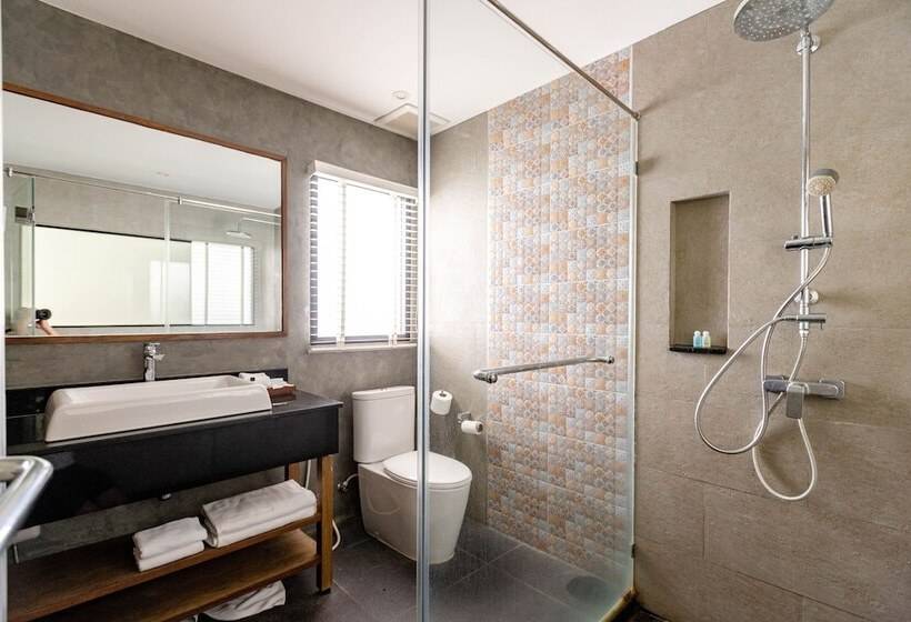 ویلای یک اتاق خوابه با استخر شنا, Coral Tree Villa Hua Hin