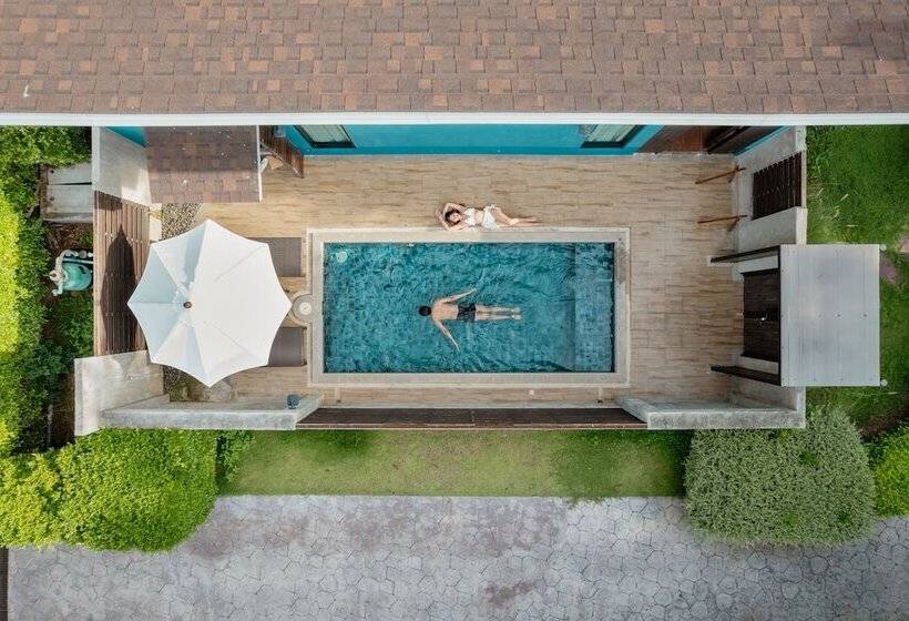 ویلای یک اتاق خوابه با استخر شنا, Coral Tree Villa Hua Hin