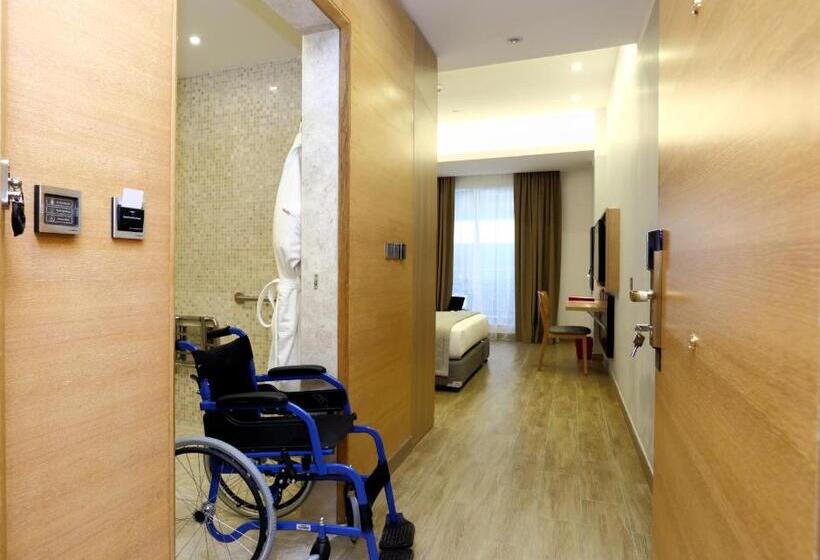 Номер Стандарт Кровать Кинг Адаптированный для Инвалидов, Intercityhotel Riyadh Malaz