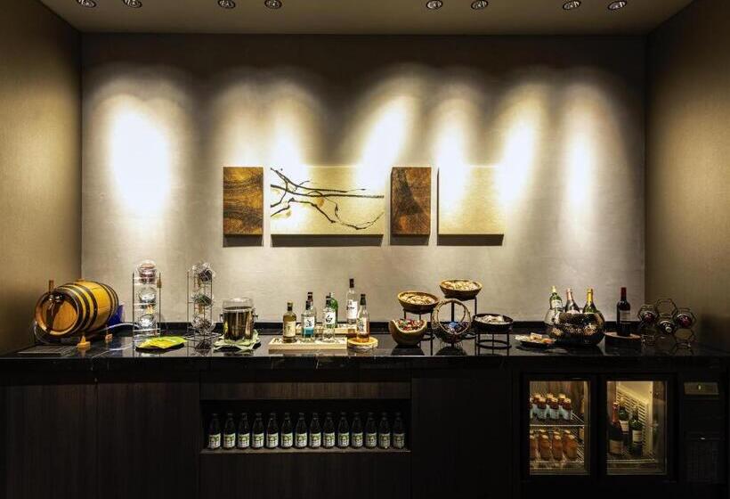 Номер Deluxe, Pullman Tokyo Tamachi