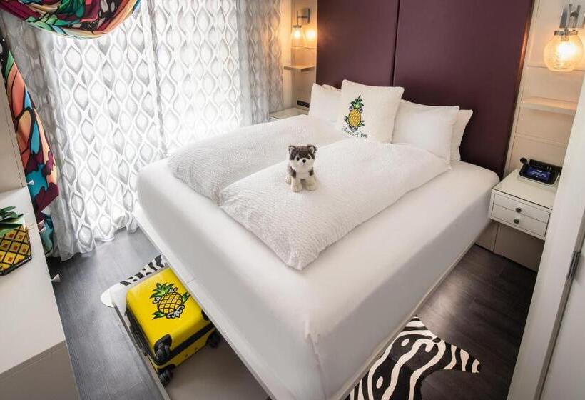 스탠다드 룸 킹사이즈 침대, Staypineapple, An Artful Hotel, Midtown New York