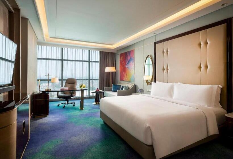Номер Классика Кровать Кинг, Intercontinental Hotels Jakarta Pondok Indah, An Ihg