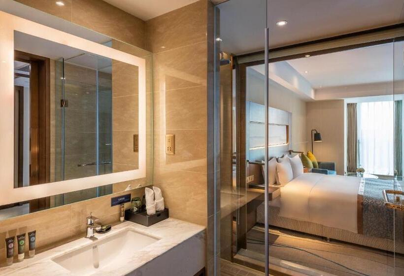 Quarto Deluxe Cama King, Novotel Qingdao New Hope