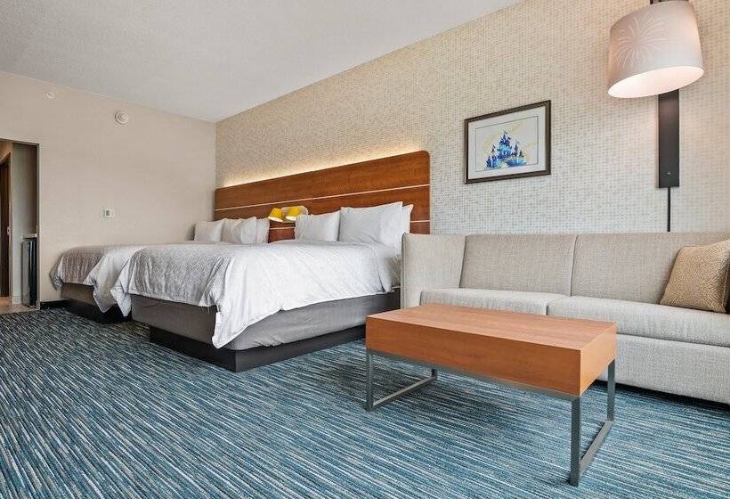 Люкс, Holiday Inn Express & Suites Orlando  Lake Buena Vista, An Ihg