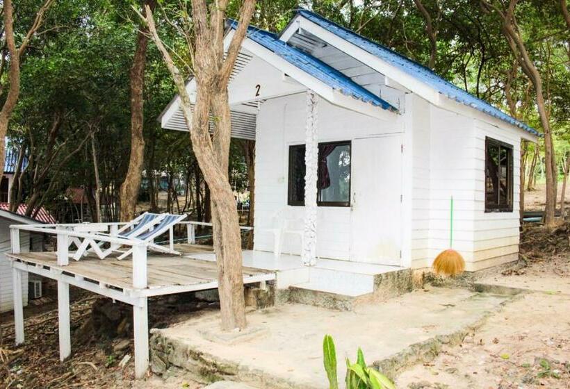 غرفة قياسية مطلّة علي البحر, Sangthain Hills
