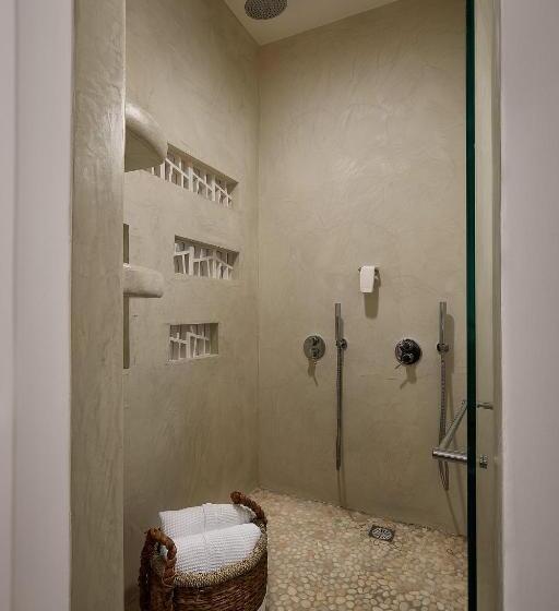 바다전망 스위트 (자쿠지), Petri Suites