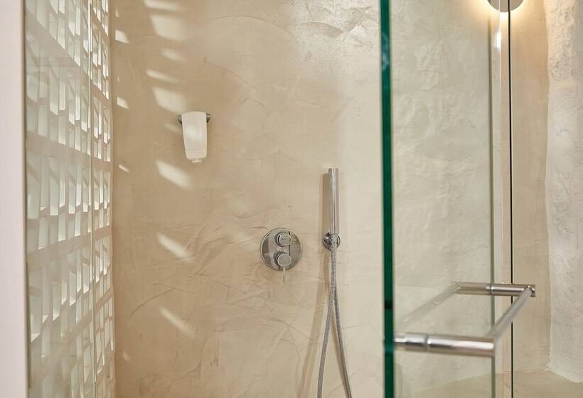 Comfort suite with garden view, Petri Suites