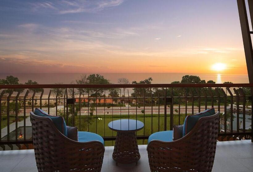 Номер Стандартный Кровать Куин, The Westin Desaru Coast Resort