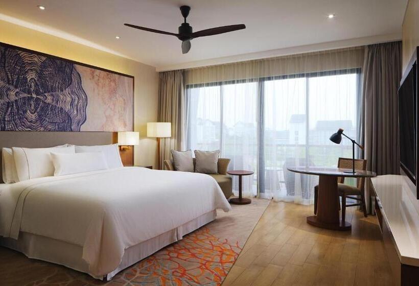 Стандартный Номер Кровать Кинг, The Westin Desaru Coast Resort
