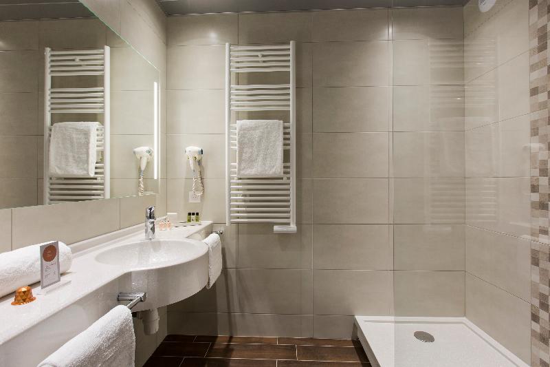 Номер Стандарт Трехместный, B&b Hotel Strasbourg Nord Schiltigheim Lac 4 étoiles