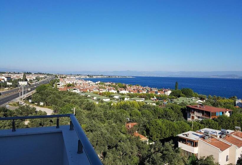 Triple Room Sea View, Santana Life