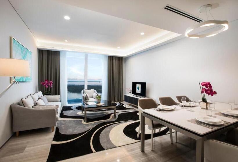 Апартаменты 3 Спальни, Pinetree Marina Resort