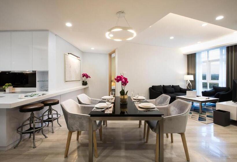 Апартаменты 2 Спальни, Pinetree Marina Resort