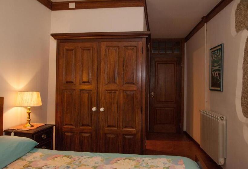 Quarto Economy, Casa Das Obras