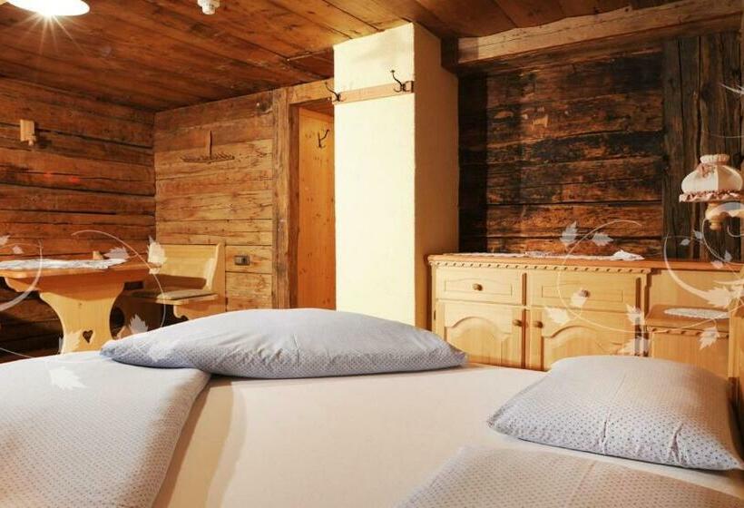 Номер Стандарт Трехместный, Glinzhof Mountain Natur Resort Agriturismo