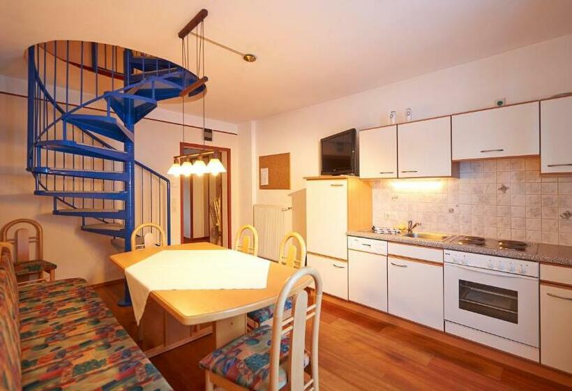 Семейные Апартаменты, Gästehaus Emmi