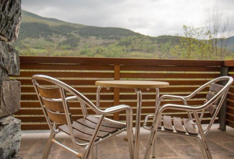 Номер Стандарт, Hostal Les Roquetes