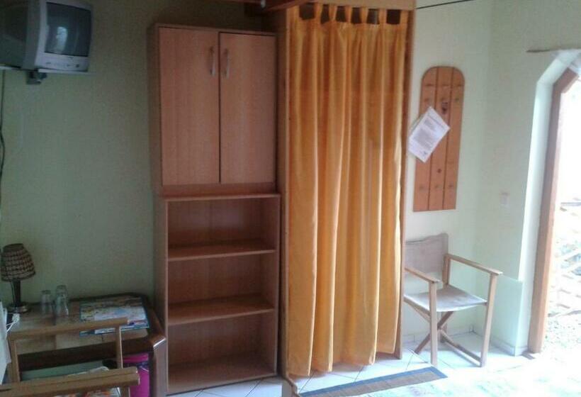 4인용 스탠다드 룸, Penzion U Vejvodu
