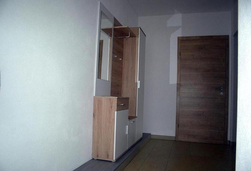 Апартаменты 2 Спальни, Gasthof Maly
