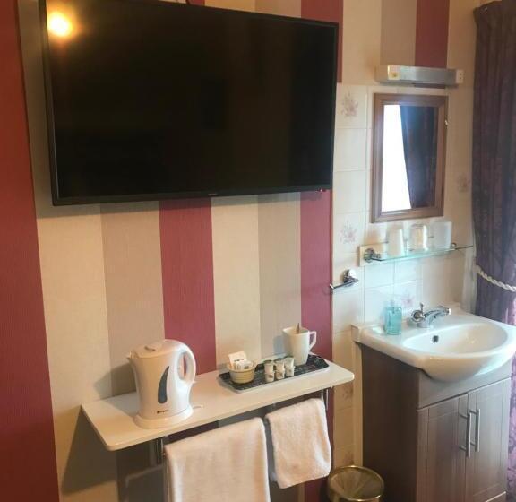 اتاق استاندارد یک تخته با سرویس بهداشتی مشترک, Cornerways Guest House