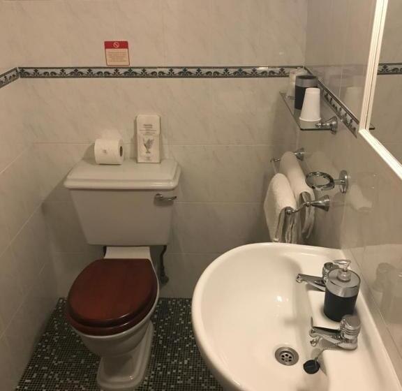 اتاق استاندارد یک نفره, Cornerways Guest House