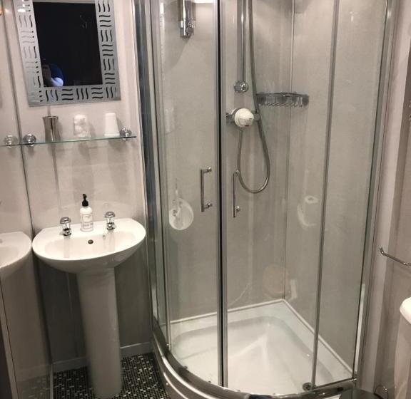 اتاق سوپریور یک تخته, Cornerways Guest House