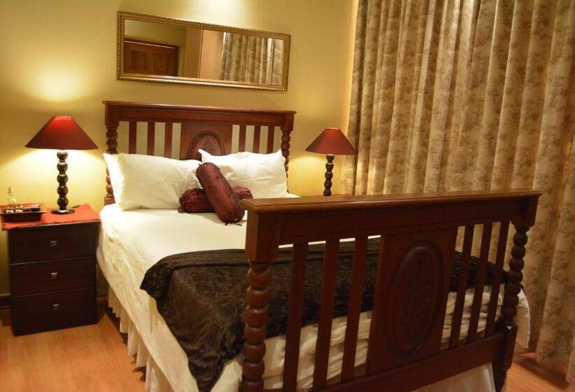 Семейный Номер, Le Chateau Guest House And Conference Centre