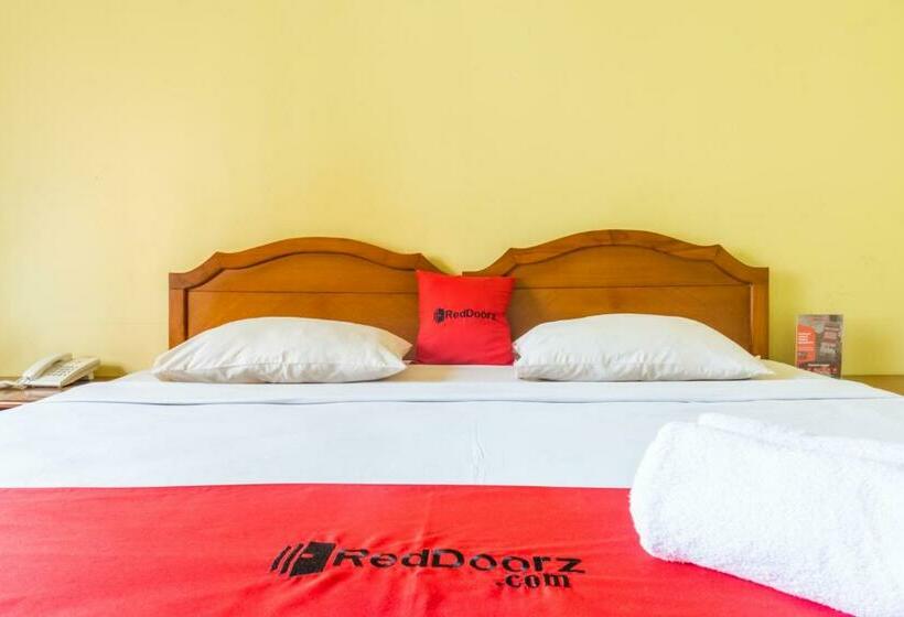 Люкс, Reddoorz Plus Near Brawijaya Museum