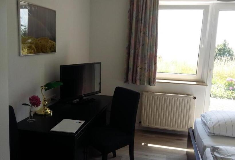 Номер Стандарт Индивидуальный, Zum Rebhang Bed & Breakfast