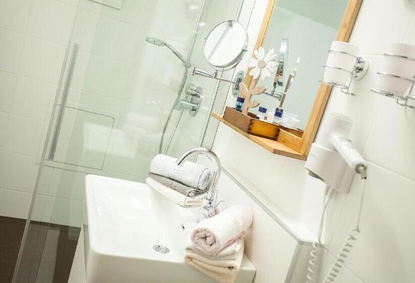 Апартаменты 2 Спальни, Gästehaus Waldrand Garni