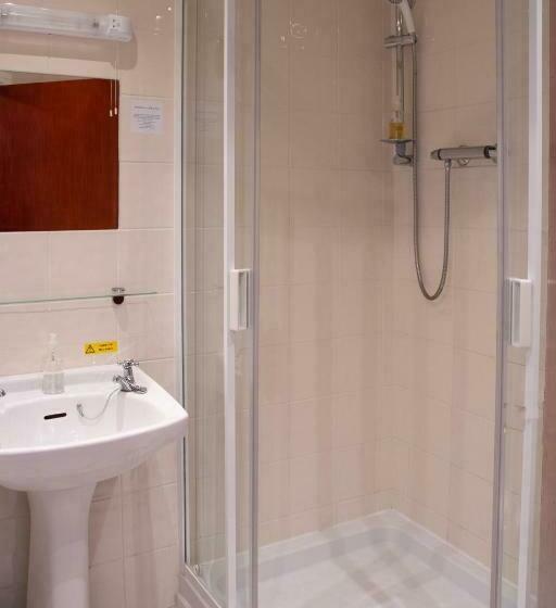 Quarto Estandar, Q Accommodation