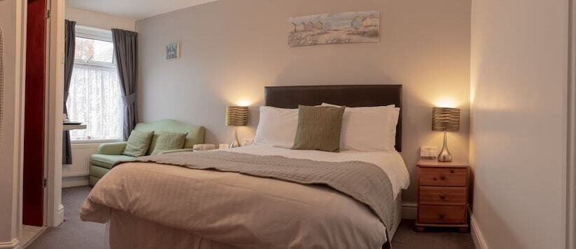 Quarto Estandar, Q Accommodation