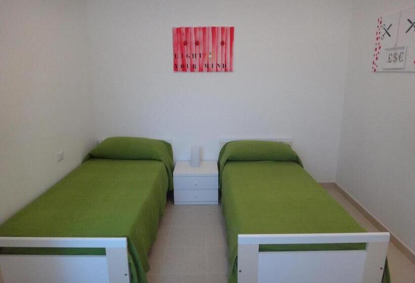 شقة غرفتين, Residenza Ondanomala