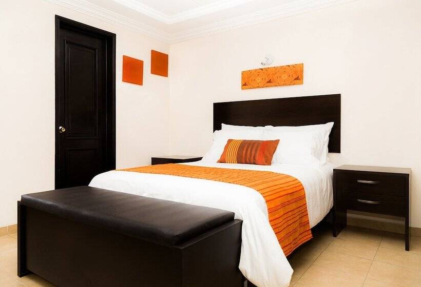 スタンダードスタジオ, Inn Express Hotel Tula