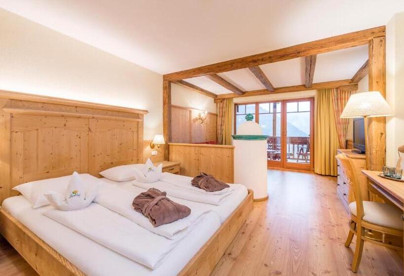 Номер Deluxe с Балконом, Naturhotel Lüsnerhof