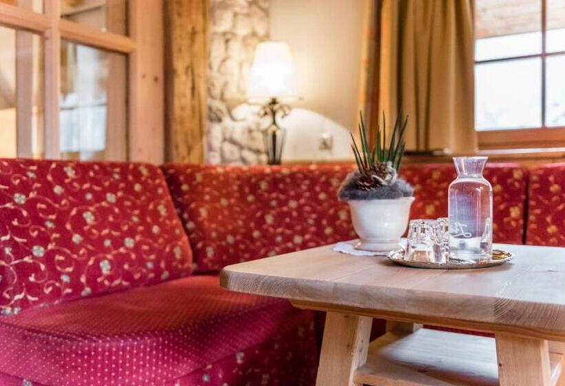 Номер Deluxe с Балконом, Naturhotel Lüsnerhof