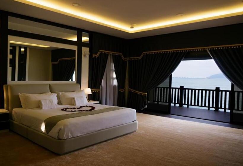 سوئیت رویال, Casuarina@pangkor