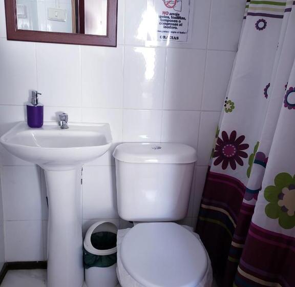 Четырехместный Номер Стандарт, Hostal Arrayan