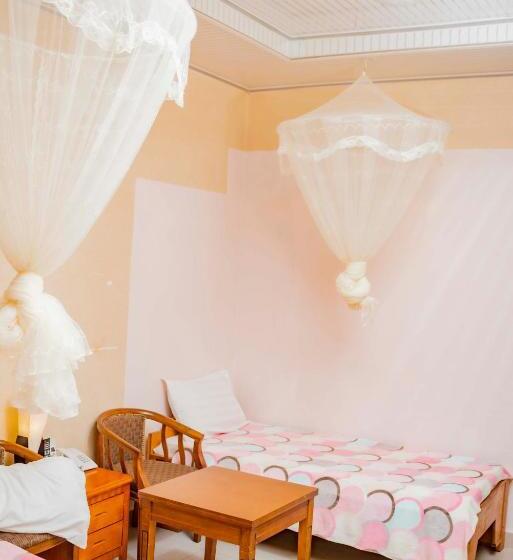آپارتمان 1 خوابه با چشم‌انداز باغ, Tigers S Apartment