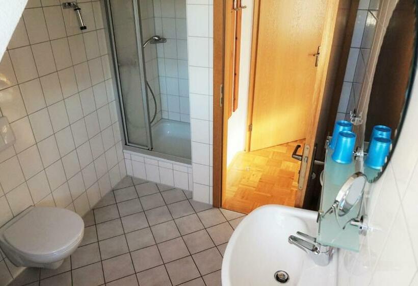 4인용 스탠다드 룸, Gasthaus Zur Krone