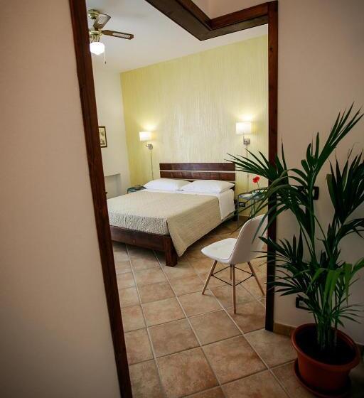 اتاق استاندارد با وان آب گرم, B&b Scirocco House