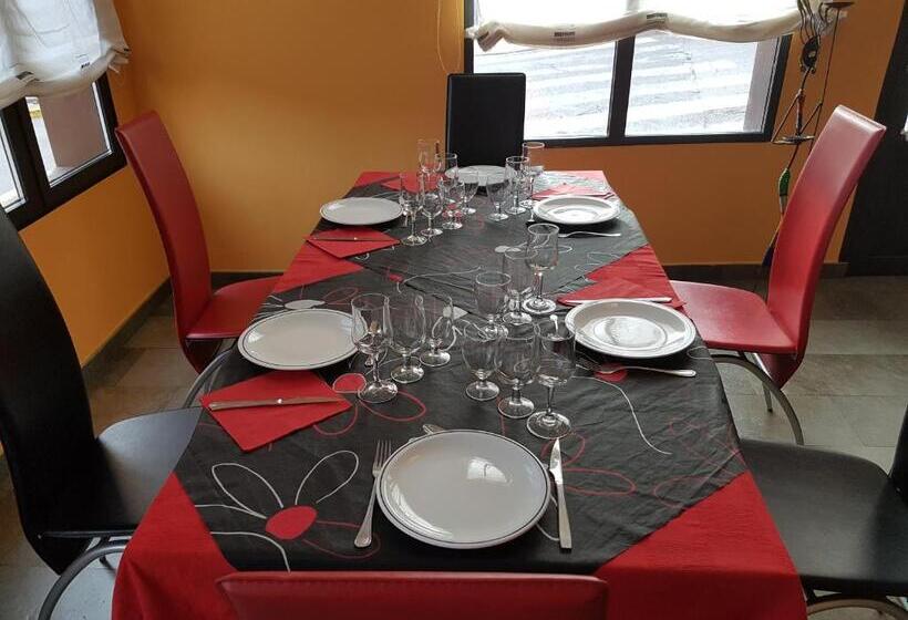 Номер Стандарт с Террасой, Hostal Camelot
