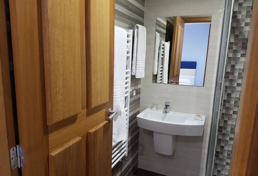 Номер Стандарт с Террасой, Hostal Camelot