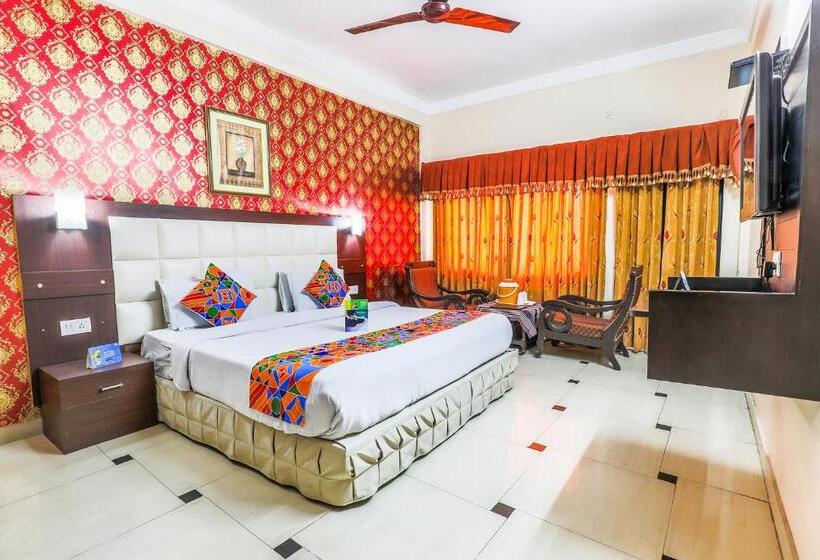 Номер Deluxe, Fabhotel Pramila Inn