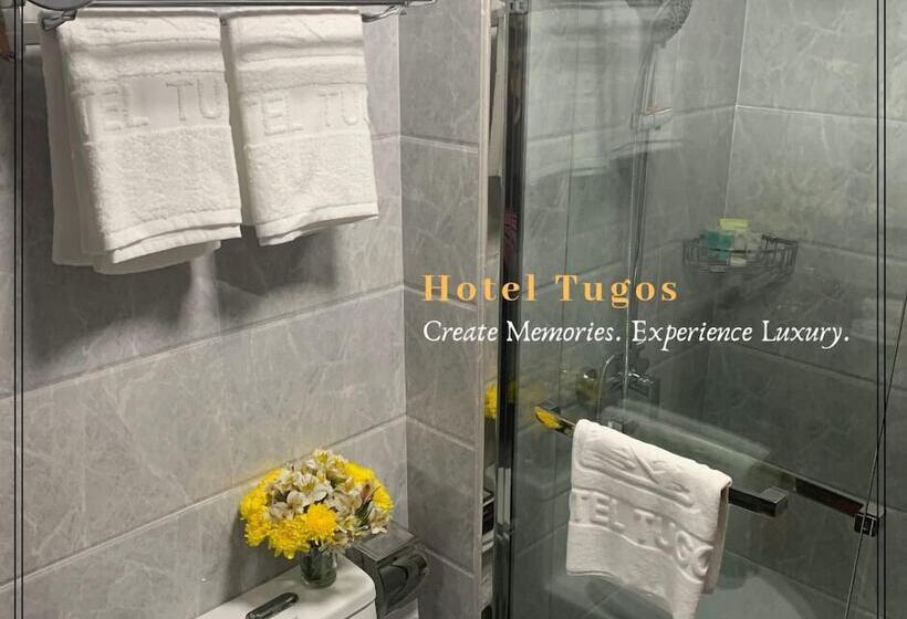 סוויטת ג'וניור, Tugos