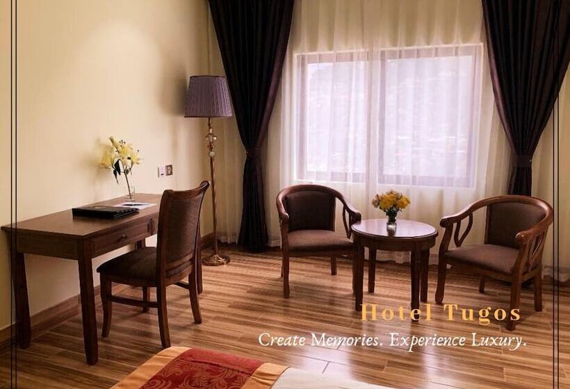 חדר סופריור, Tugos