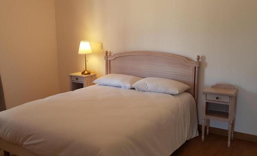 غرفة قياسية رباعية, Médicis Home Strasbourg